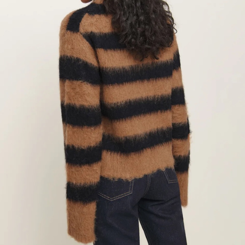 NEW NWT Reformation Jude Brushed Alpaca Crew Sweater - Picture 2 of 4